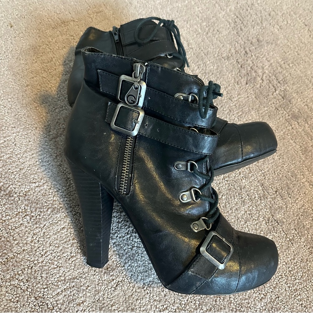 G by Guess ✨ Black Platform Booties
